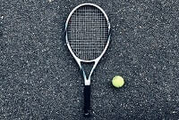Tennis Schläger von oben abgebildet